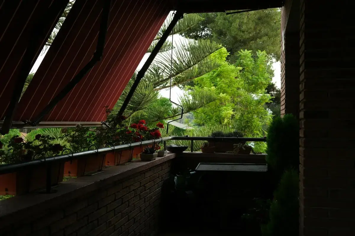 folding arms awnings